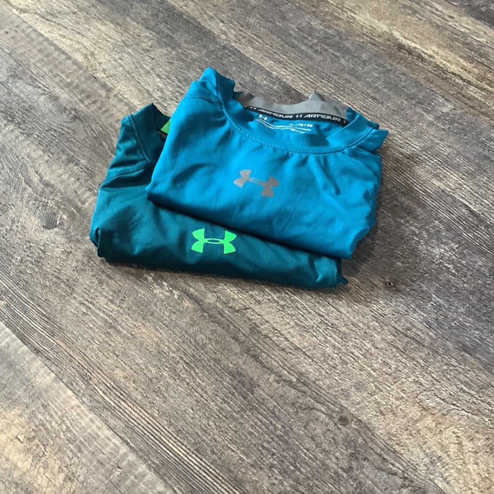 BUNDLE- 2 UA- compression shirts